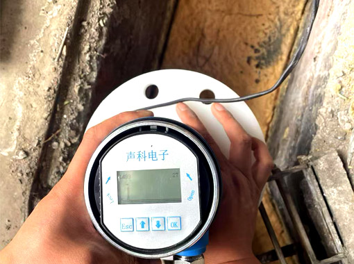 液面有大量泡沫怎么测量？