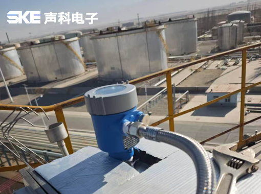 声科电子雷达液位计在密闭、狭小、干扰复杂的炼化应用场景完全可以作为VEGA的国产替代品